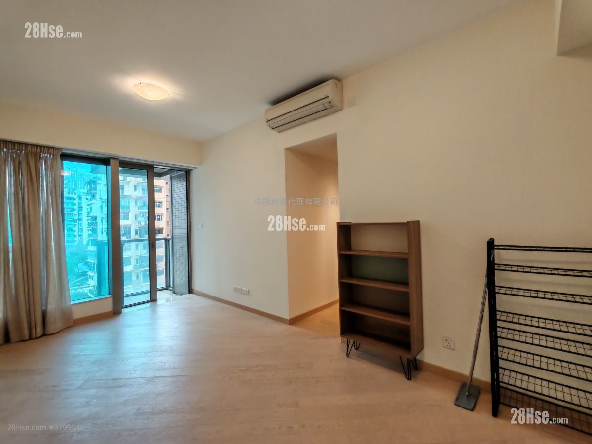 Grand Central Sell 2 Bedrooms , 1 Bathroom 597 ft²