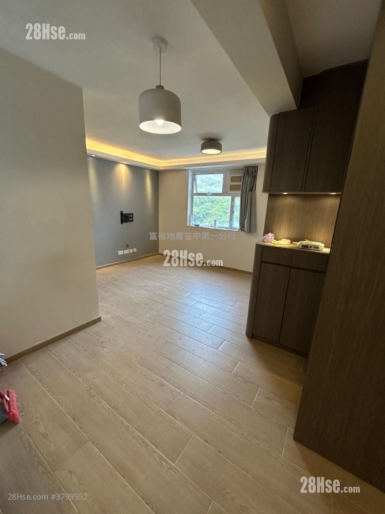 Tsuen Wan Centre Sell 374 ft²