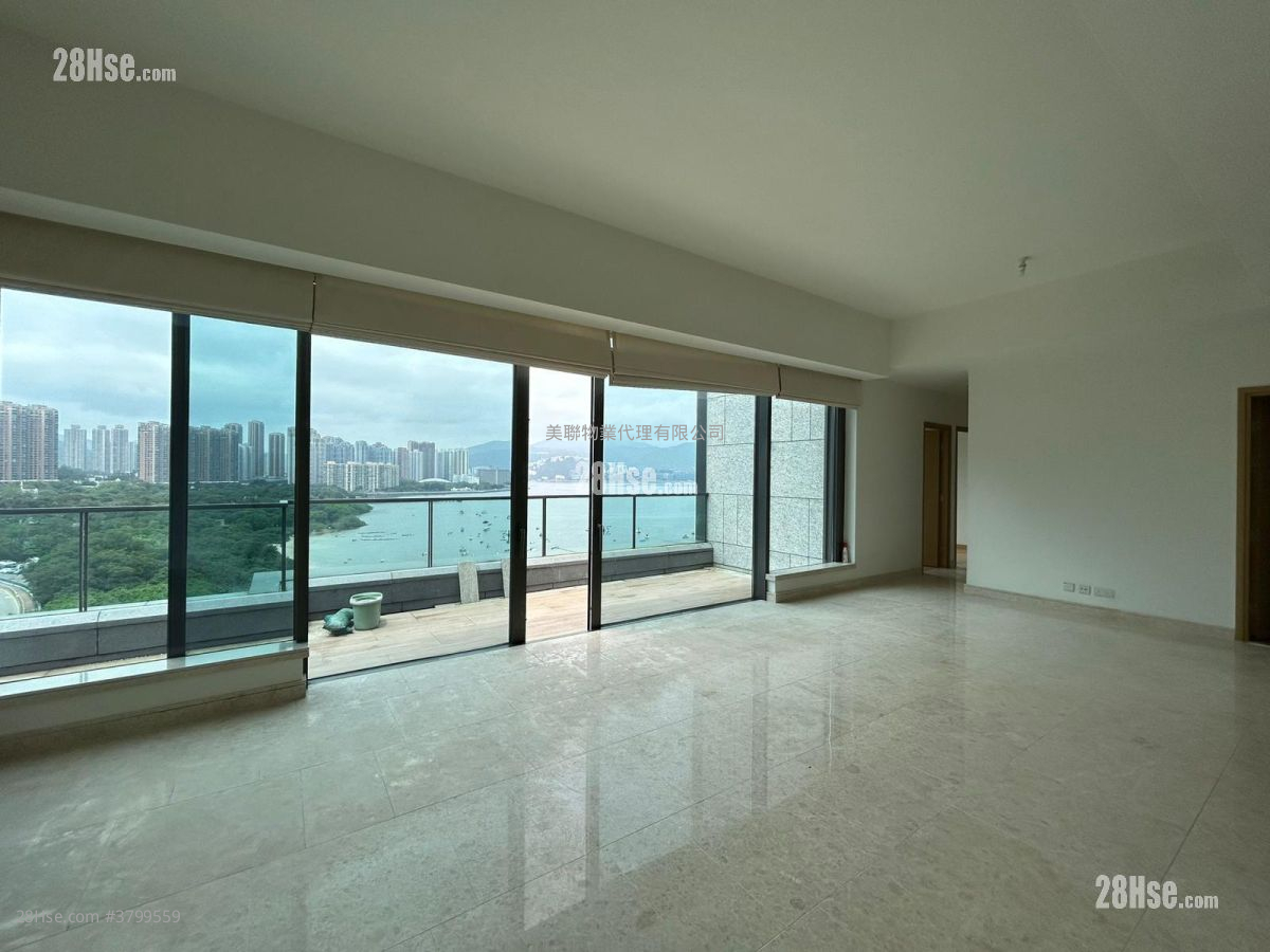 St Barths Sell 5+ Bedrooms , 5+ Bathrooms 1,353 ft²