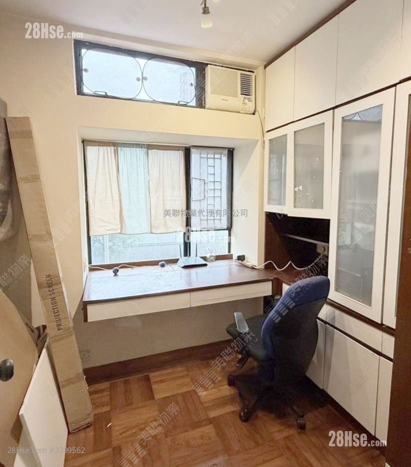 雅典居 售盘 3 房 , 2 浴室 727 平方尺