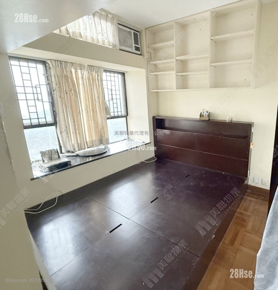 雅典居 售盘 3 房 , 2 浴室 727 平方尺