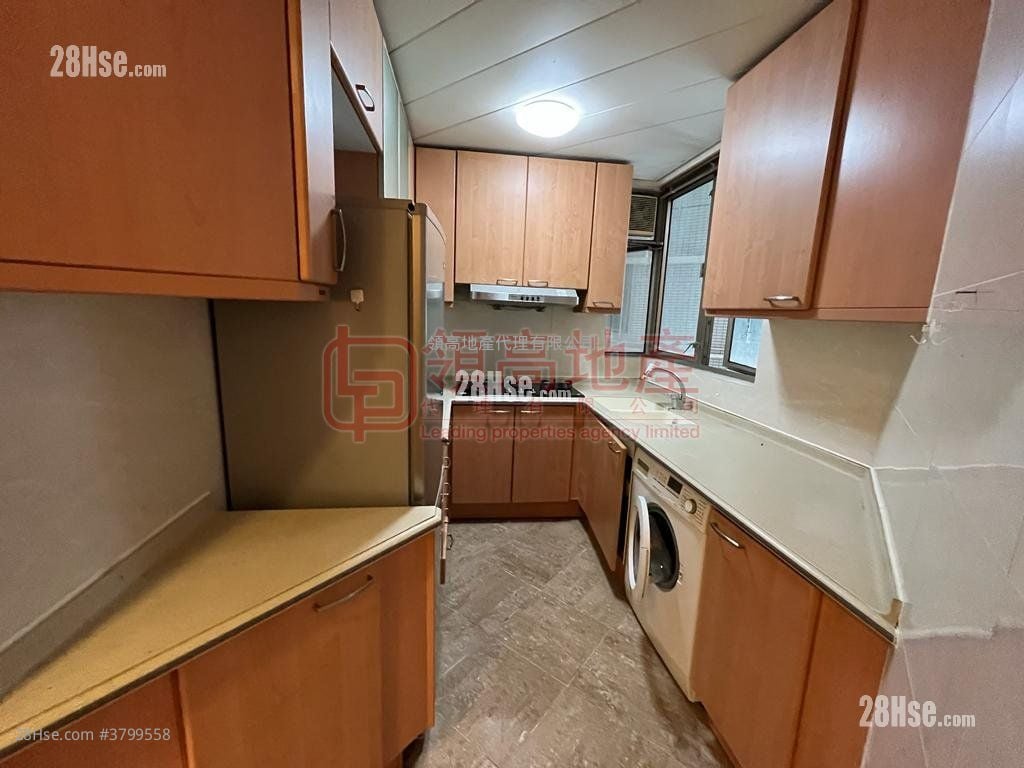 Sorrento Rental 2 Bedrooms , 2 Bathrooms 849 ft²