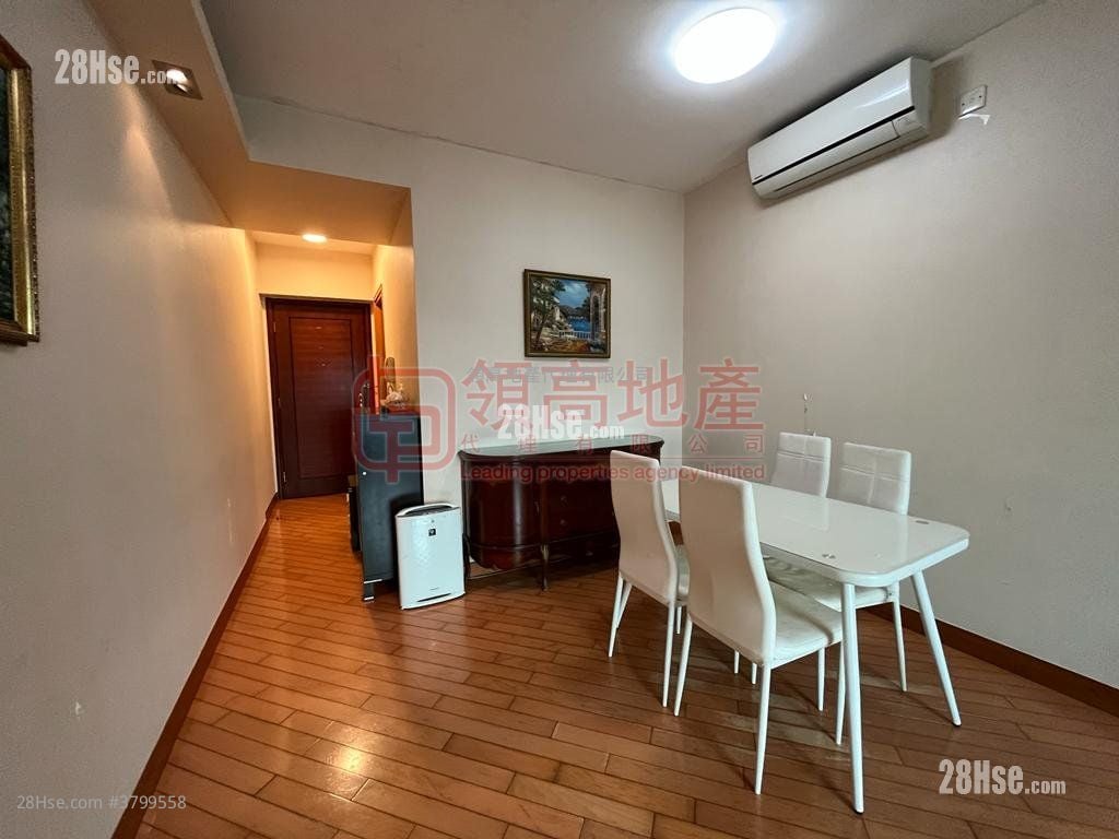 Sorrento Rental 2 Bedrooms , 2 Bathrooms 849 ft²