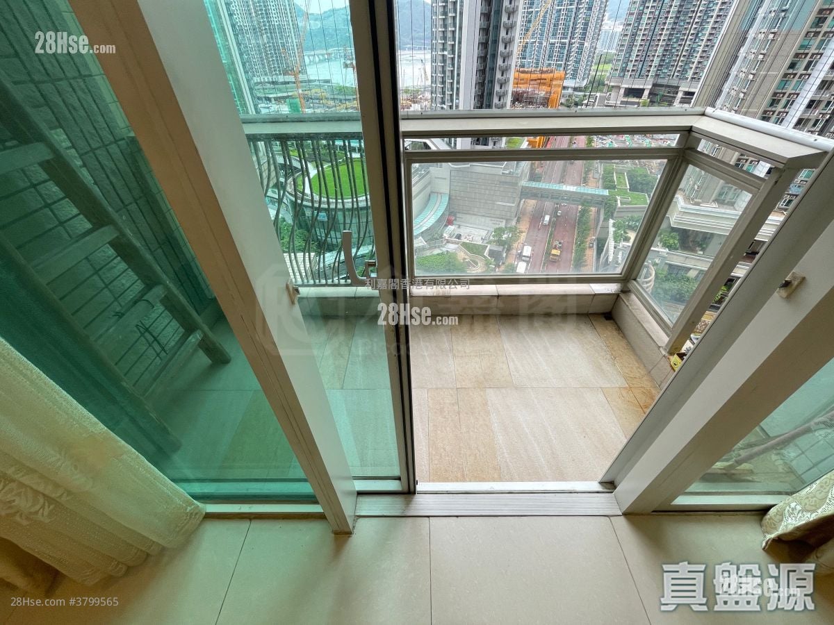 领峰 售盘 3 房 , 2 浴室 680 平方尺