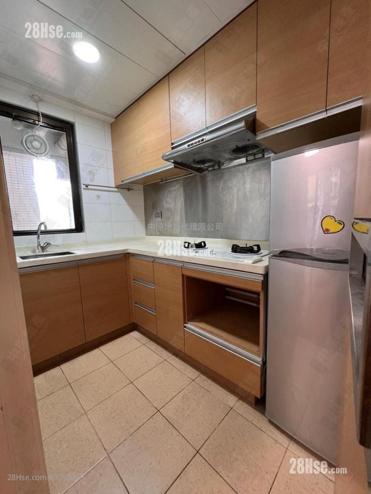 The Sherwood Sell 3 Bedrooms , 1 Bathroom 568 ft²