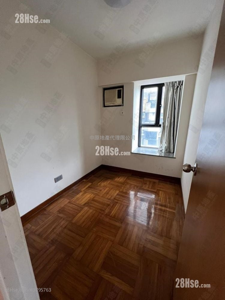 The Sherwood Sell 3 Bedrooms , 1 Bathroom 568 ft²