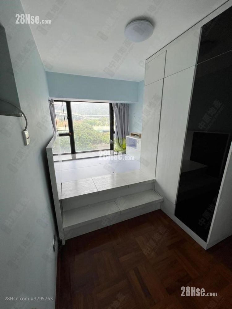 The Sherwood Sell 3 Bedrooms , 1 Bathroom 568 ft²