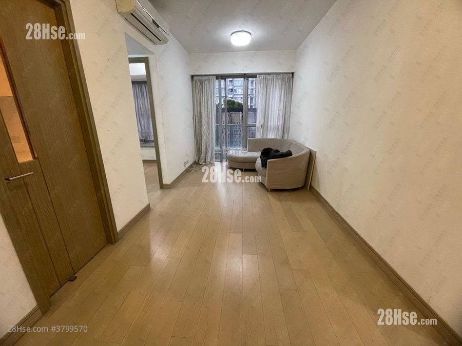 The Reach Sell 3 Bedrooms 660 ft²