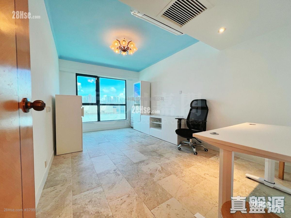 Emperor Place Sell 5+ Bedrooms 4,310 ft²