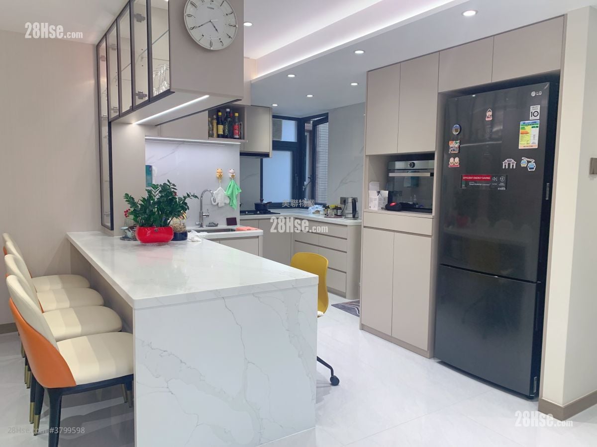 明苑阁 售盘 3 房 , 3 浴室 1,107 平方尺