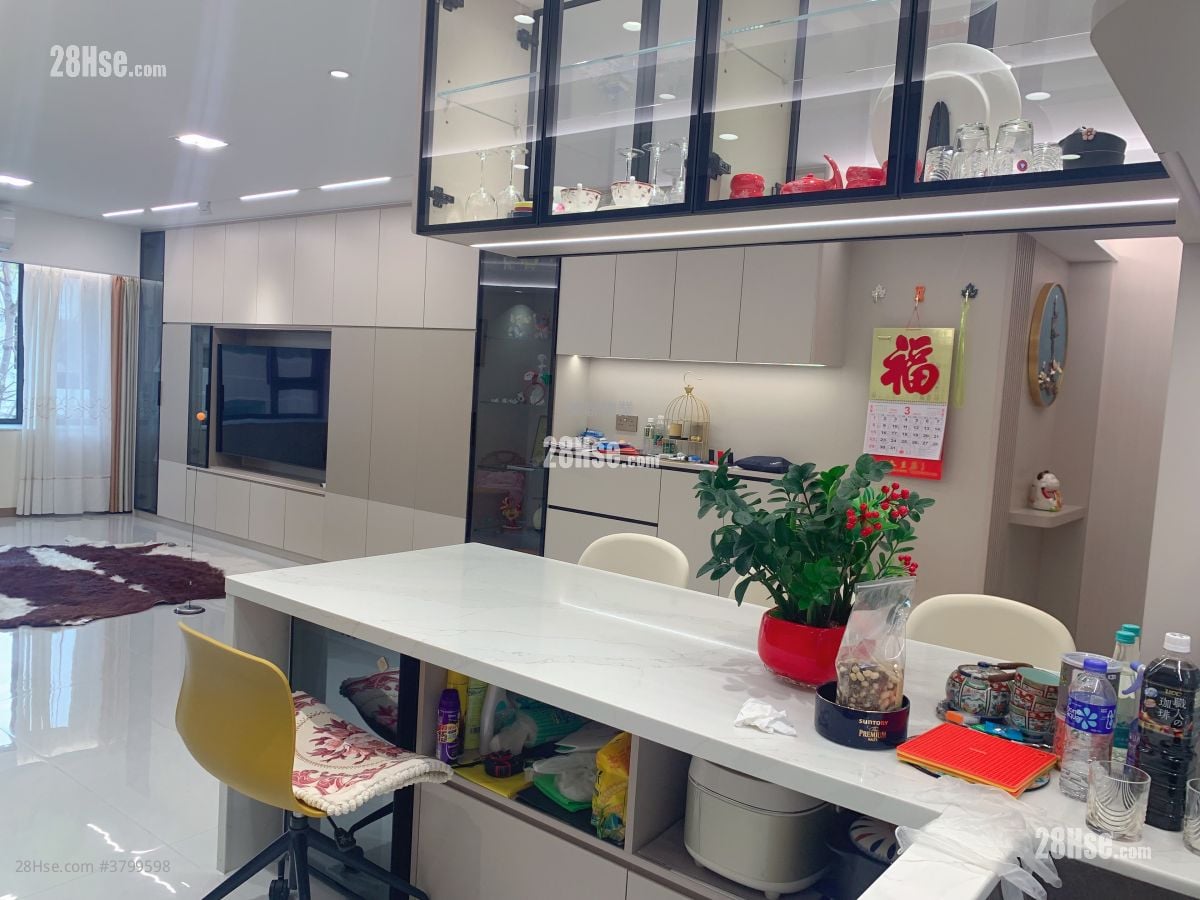 明苑阁 售盘 3 房 , 3 浴室 1,107 平方尺