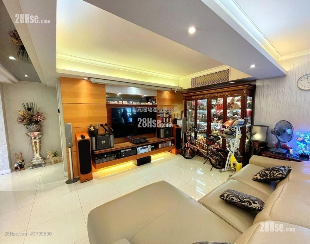 Julimount Garden Sell 3 Bedrooms , 2 Bathrooms 1,592 ft²