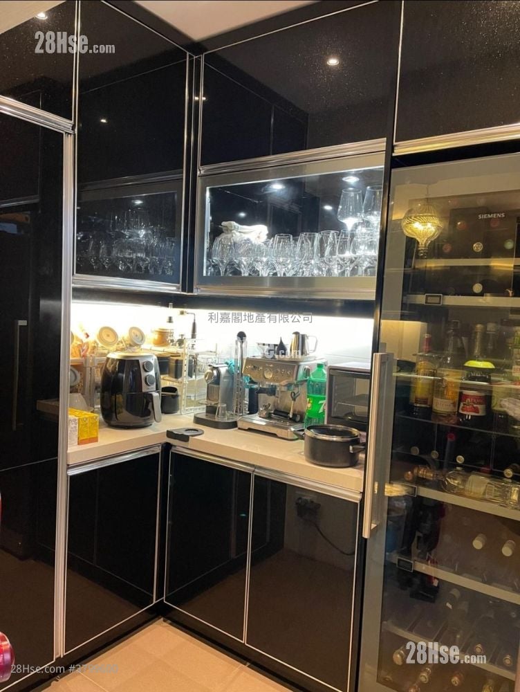 Julimount Garden Sell 3 Bedrooms , 2 Bathrooms 1,592 ft²