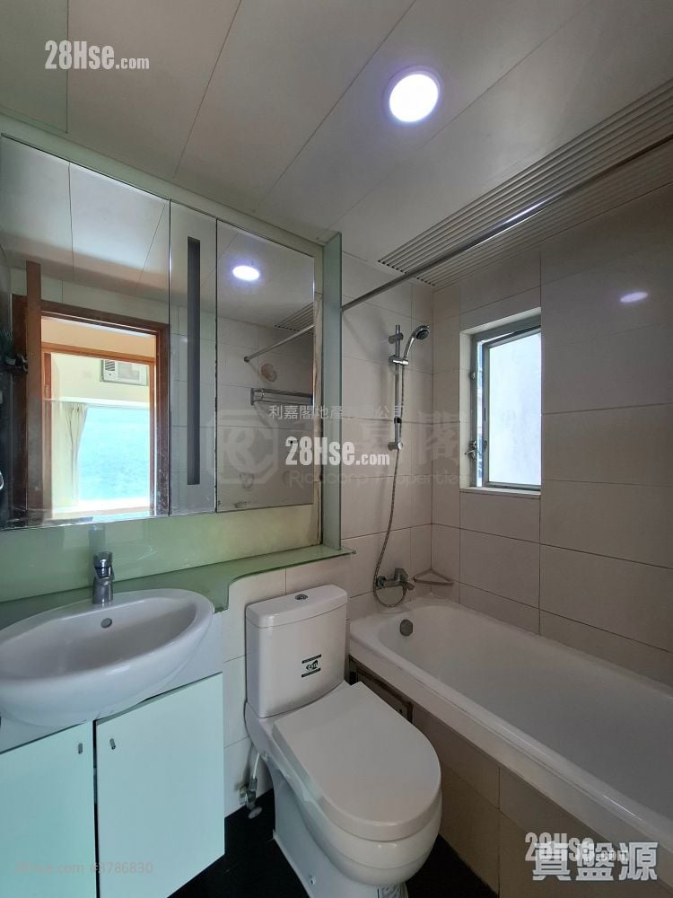 蓝天海岸 租盘 2 房 , 1 浴室 592 平方尺