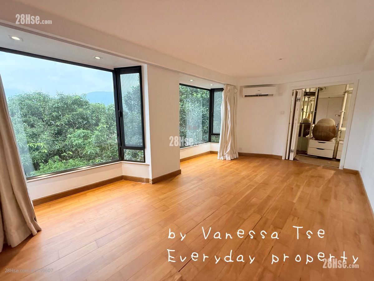 村屋 售盘 4 房 , 4 浴室 1,800 平方尺