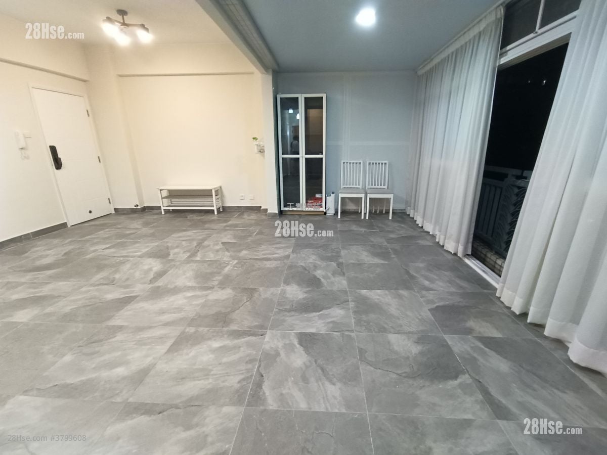 Villa Pinada House Rental 2 Bedrooms , 2 Bathrooms 580 ft²