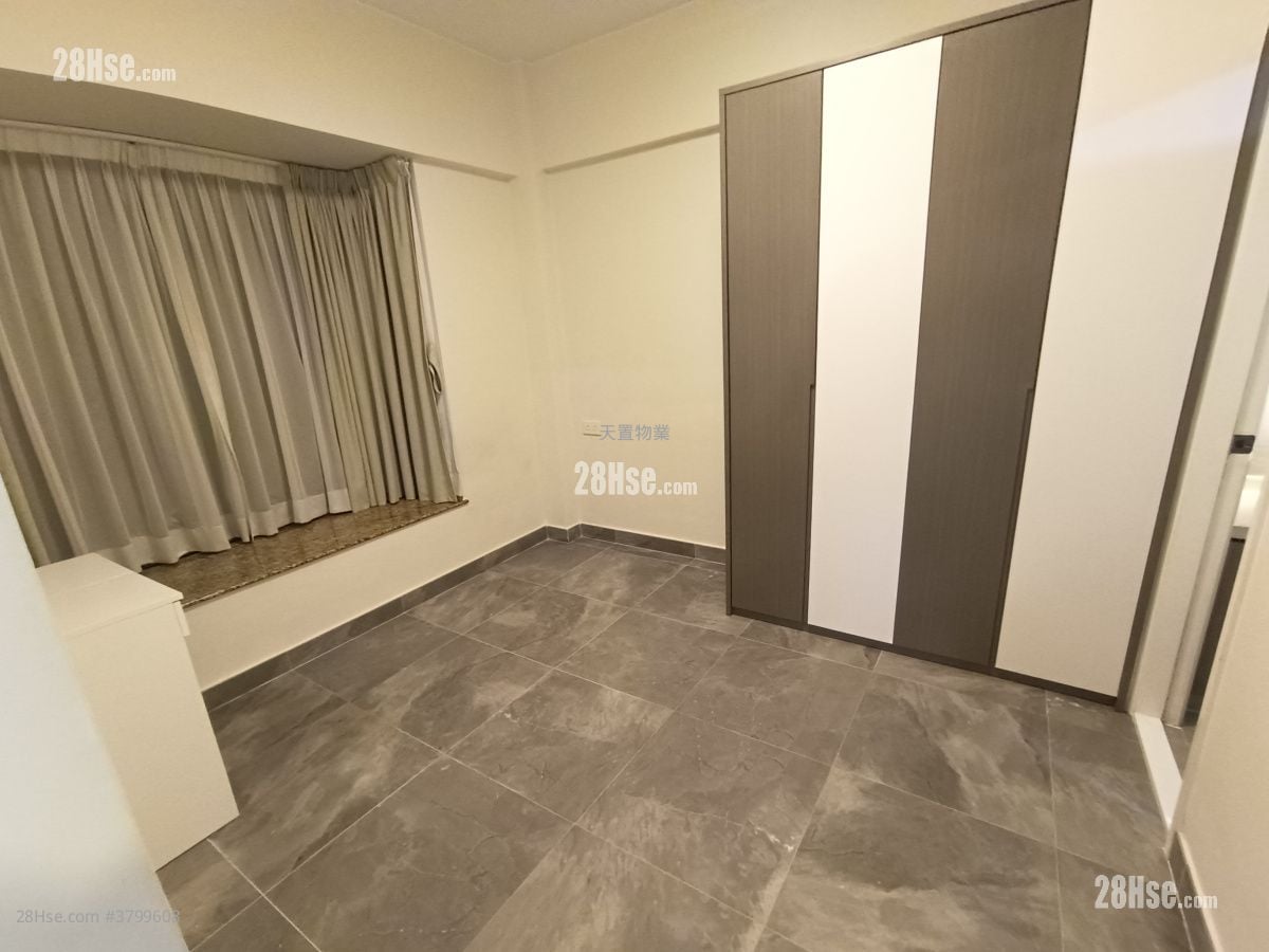 Villa Pinada House Rental 2 Bedrooms , 2 Bathrooms 580 ft²