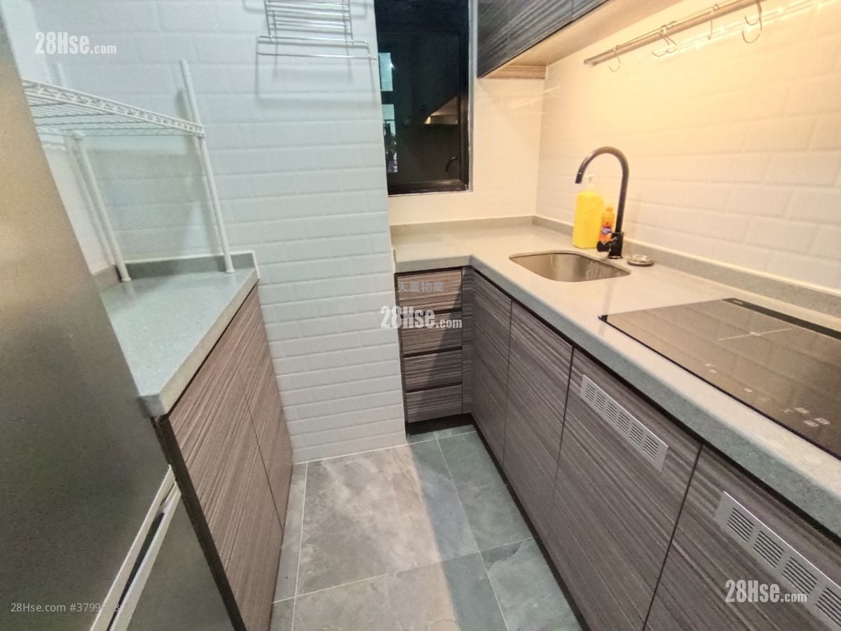 Villa Pinada House Rental 2 Bedrooms , 2 Bathrooms 580 ft²