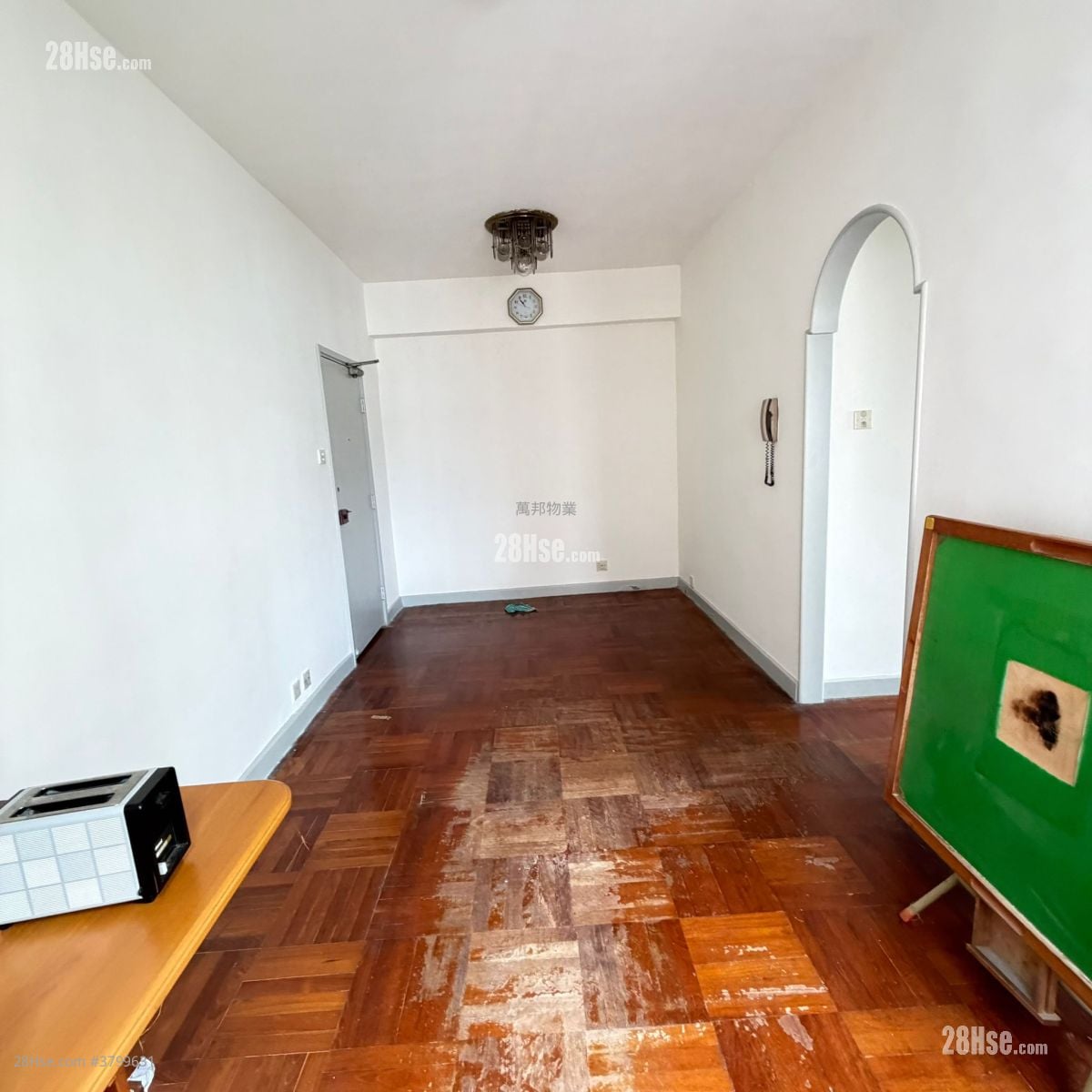 Yuet Fat Mansion Sell 2 Bedrooms , 1 Bathroom 447 ft²