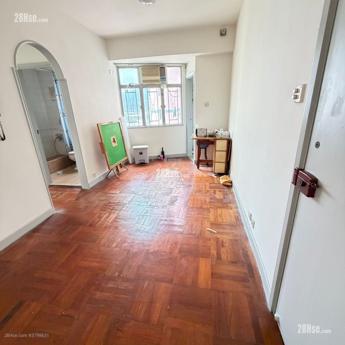 Yuet Fat Mansion Sell 2 Bedrooms , 1 Bathroom 447 ft²