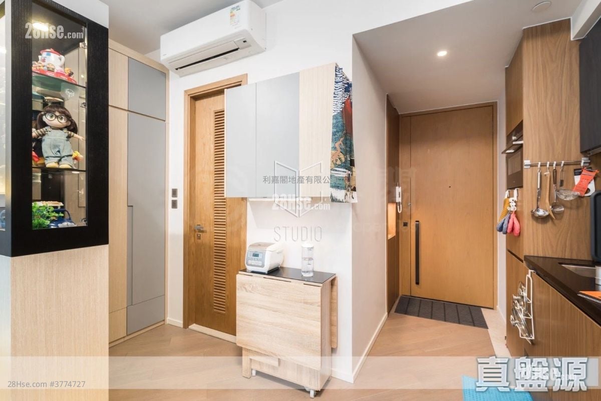 柏傲湾 售盘 开放式间隔 , 1 浴室 318 平方尺