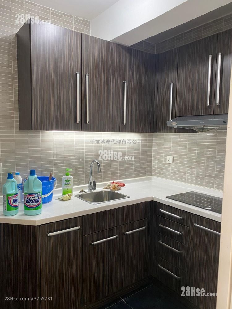 嘉湖山庄 租盘 2 房 , 1 浴室 449 平方尺