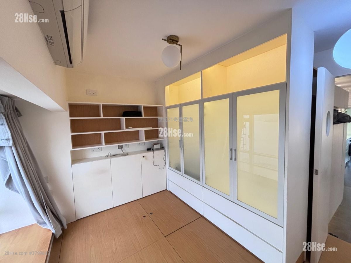 新港城 售盘 3 房 , 2 浴室 932 平方尺