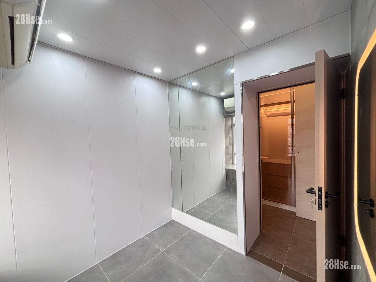 新港城 售盘 3 房 , 2 浴室 932 平方尺