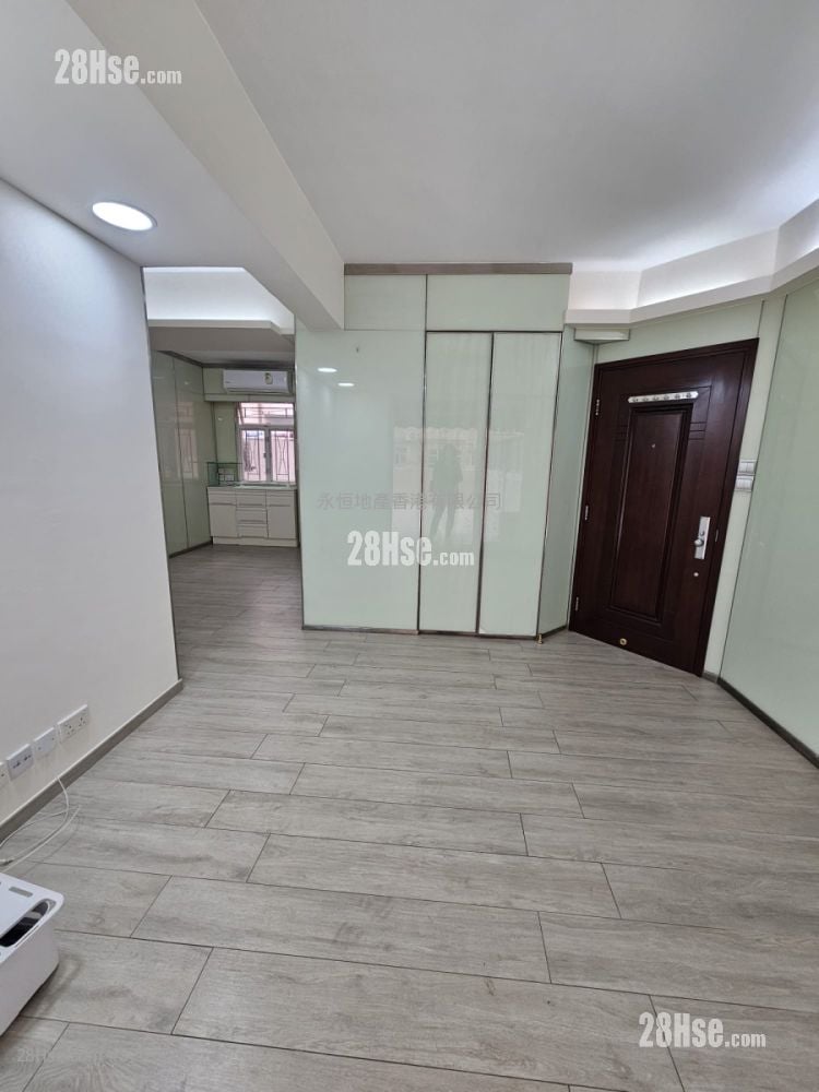 Chinese Mansion Rental 3 Bedrooms , 1 Bathroom 952 ft²