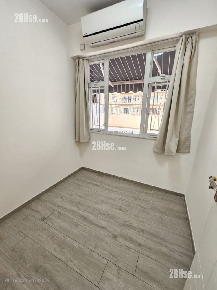 Chinese Mansion Rental 3 Bedrooms , 1 Bathroom 952 ft²