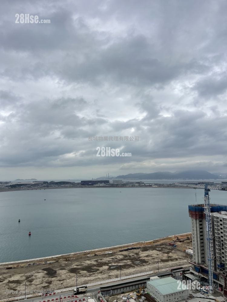 Century Link Rental 3 Bedrooms , 2 Bathrooms 638 ft²