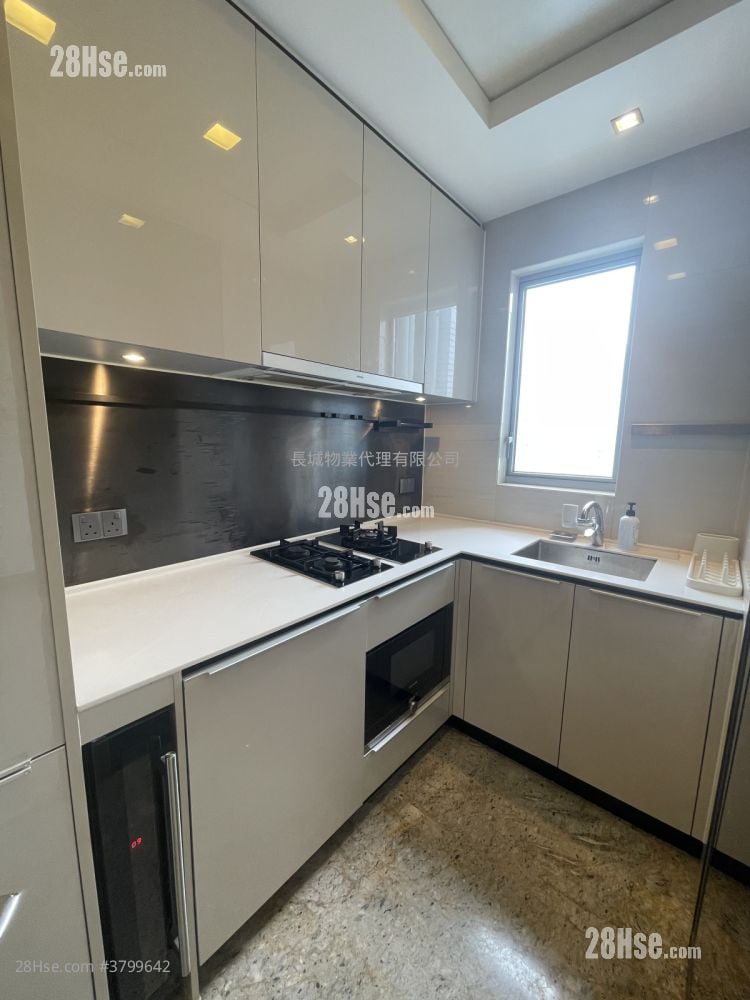 Century Link Rental 3 Bedrooms , 2 Bathrooms 638 ft²