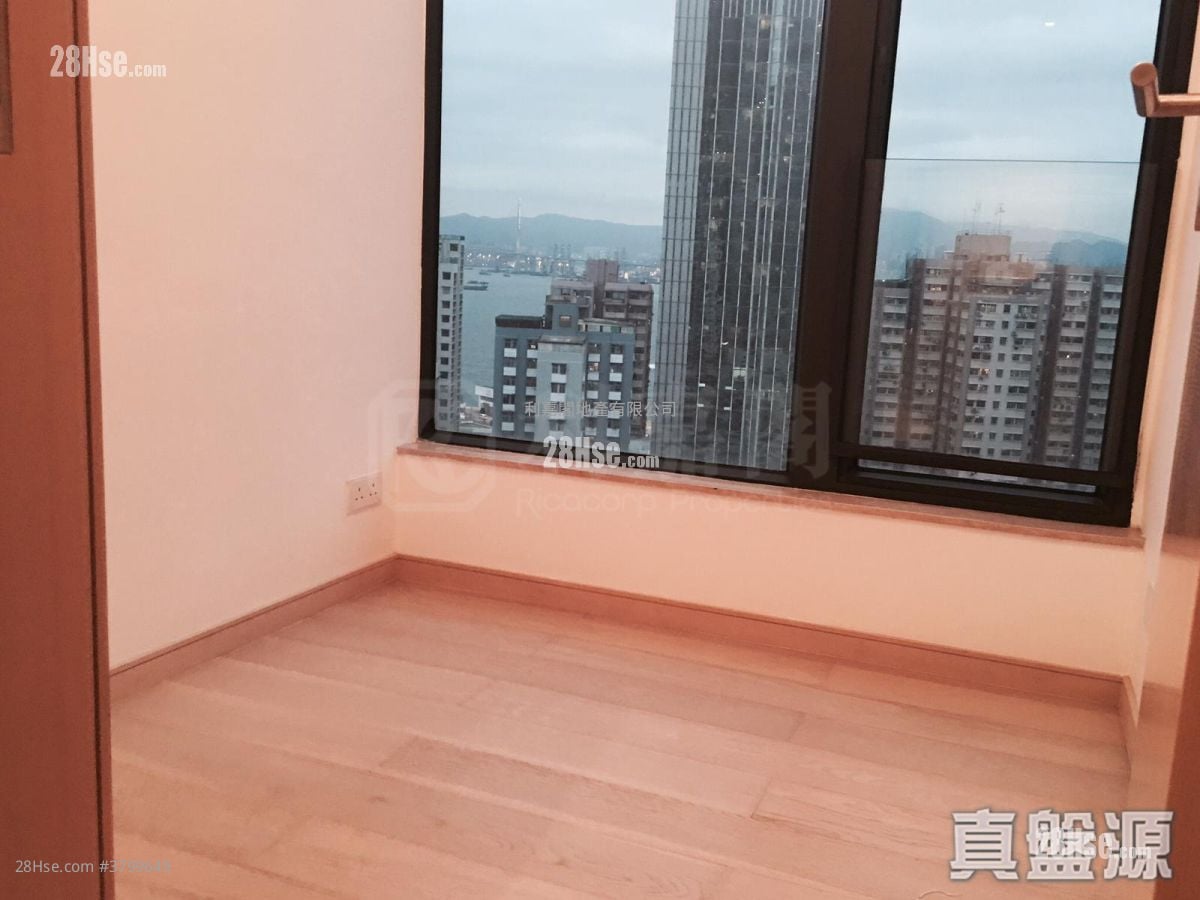 Altro Sell 2 Bedrooms , 1 Bathroom 450 ft²