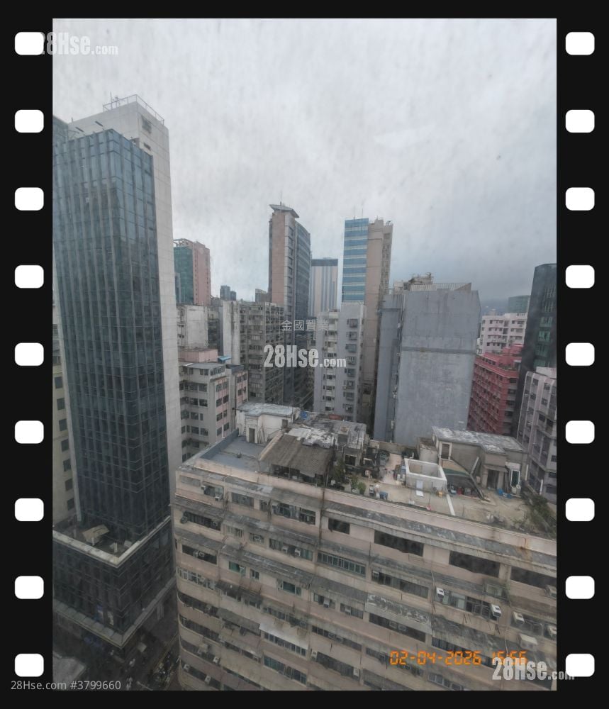 Kam Po Building Sell 2 Bedrooms , 1 Bathroom 328 ft²