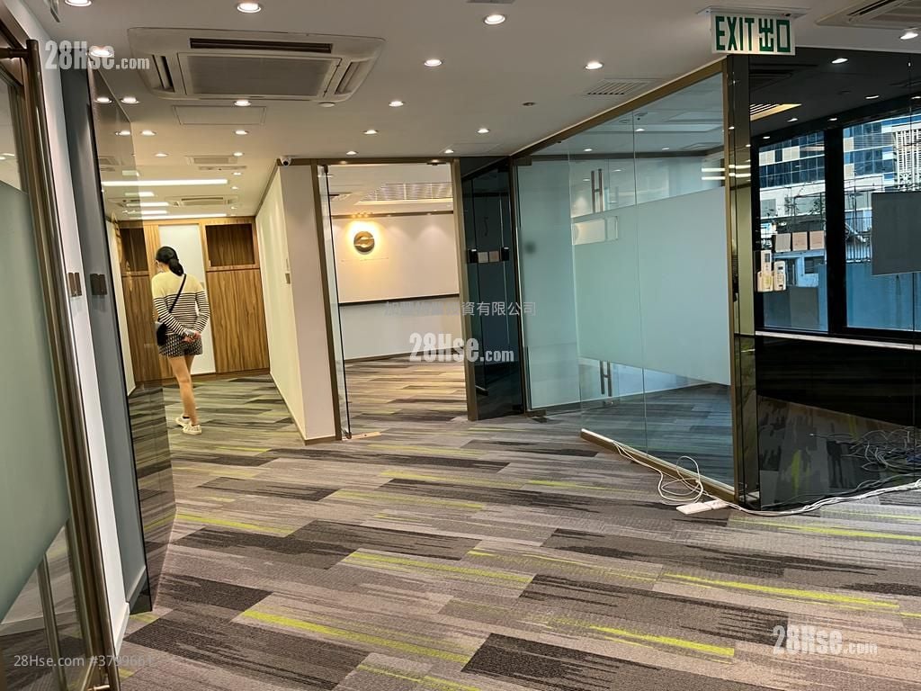 Winbase Centre Rental 2 Bedrooms 989 ft²