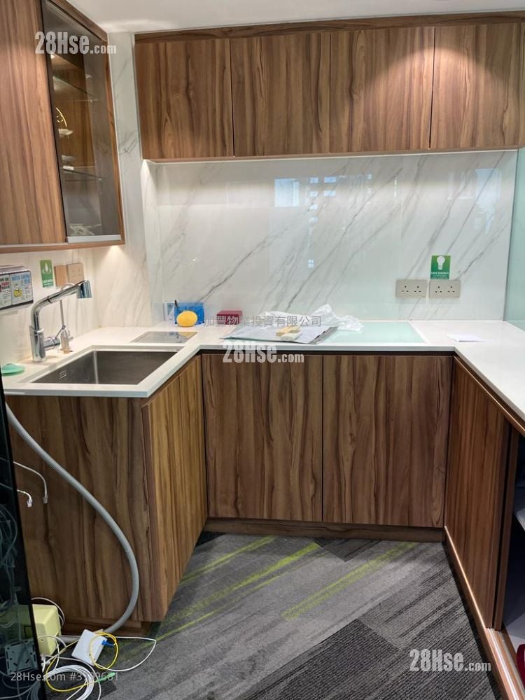 Winbase Centre Rental 2 Bedrooms 989 ft²