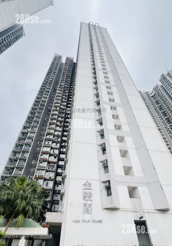 Tung Chun Court Sell 3 Bedrooms , 1 Bathroom 649 ft²