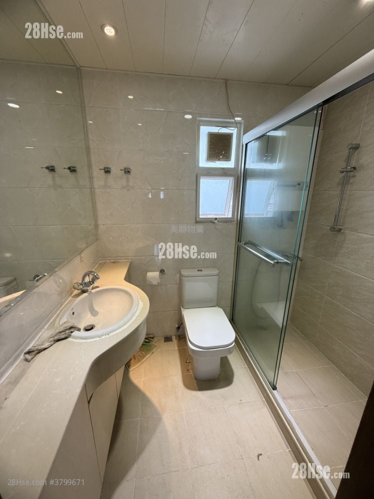 Fairview Park Sell 3 Bedrooms , 2 Bathrooms 848 ft²