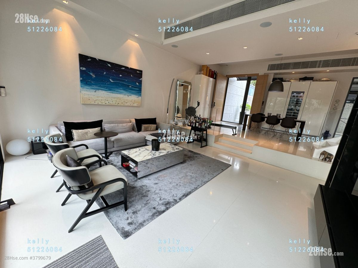 Valais Sell 3 Bedrooms , 4 Bathrooms 2,011 ft²