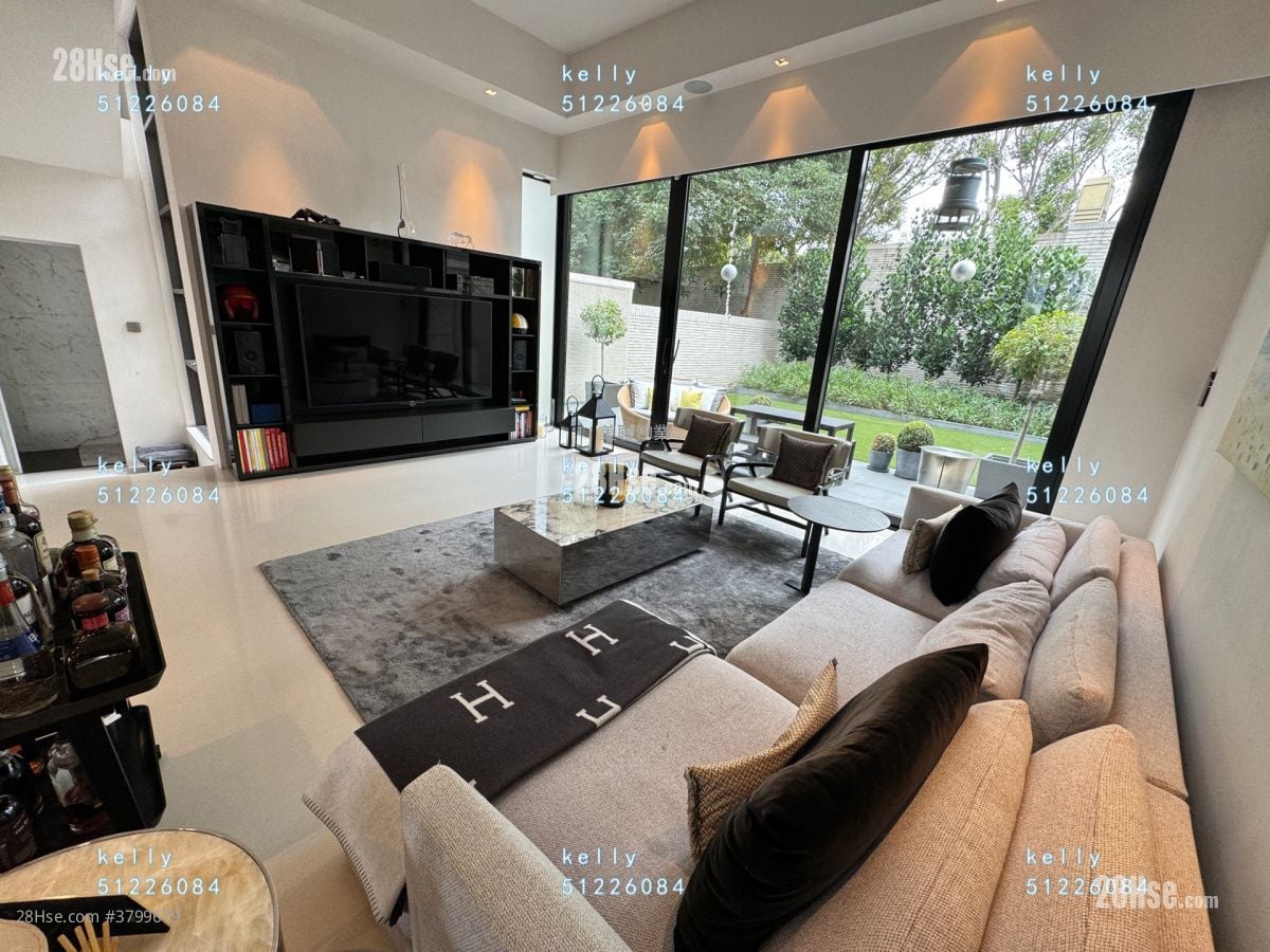 Valais Sell 3 Bedrooms , 4 Bathrooms 2,011 ft²