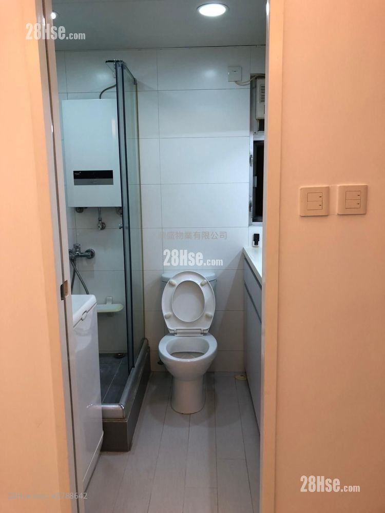 Fortune Mansion Rental 2 Bedrooms , 1 Bathroom 359 ft²