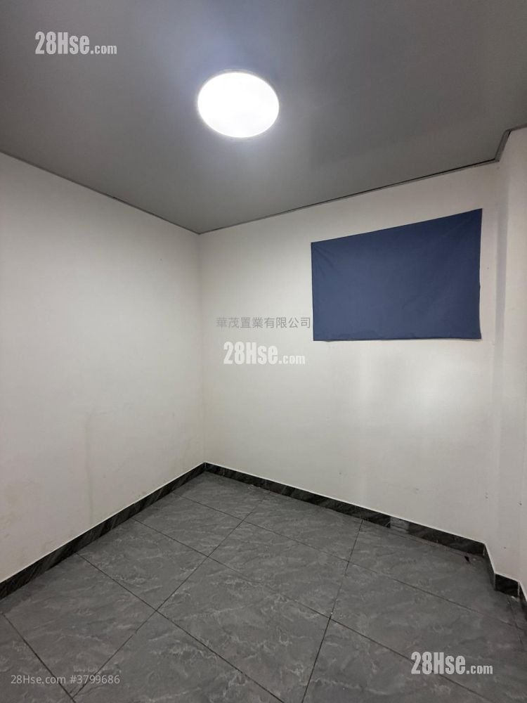 村屋 租盘 1 房 , 1 浴室 350 平方尺