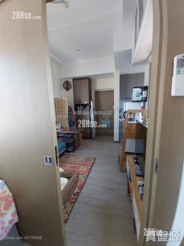 Astoria Crest Sell 1 Bedroom 260 ft²