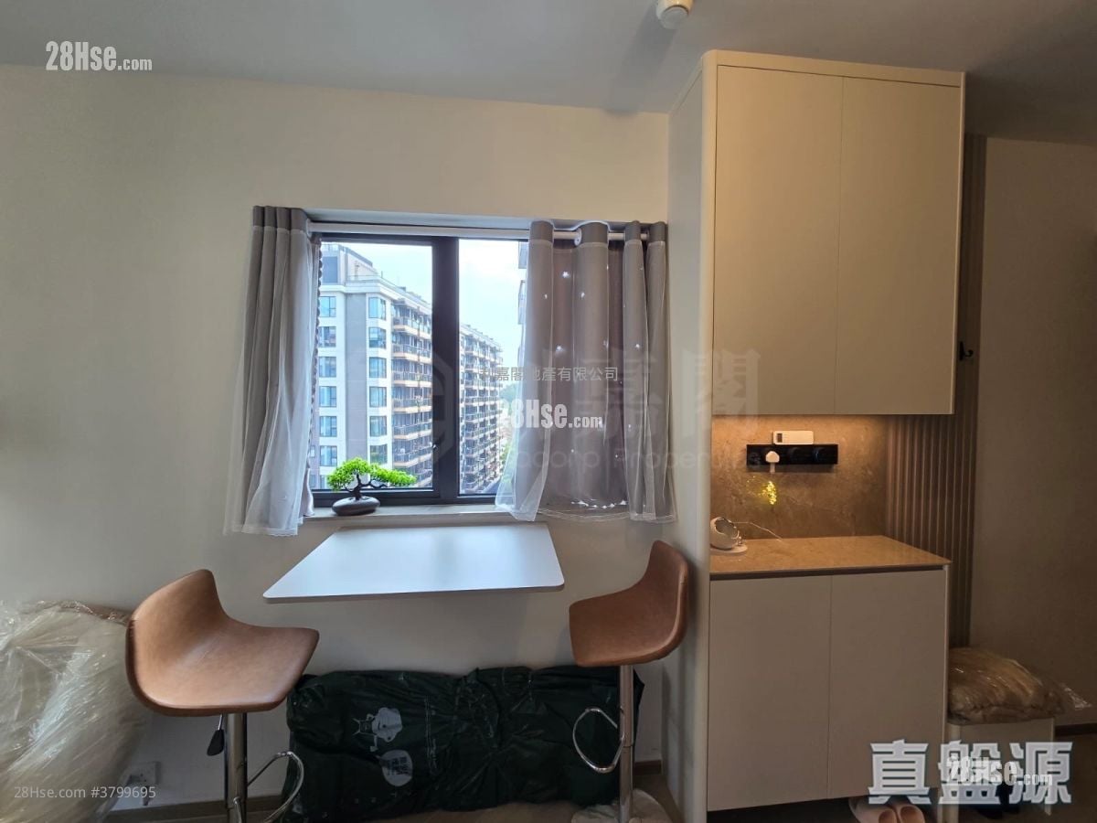 High Park Sell 2 Bedrooms 449 ft²