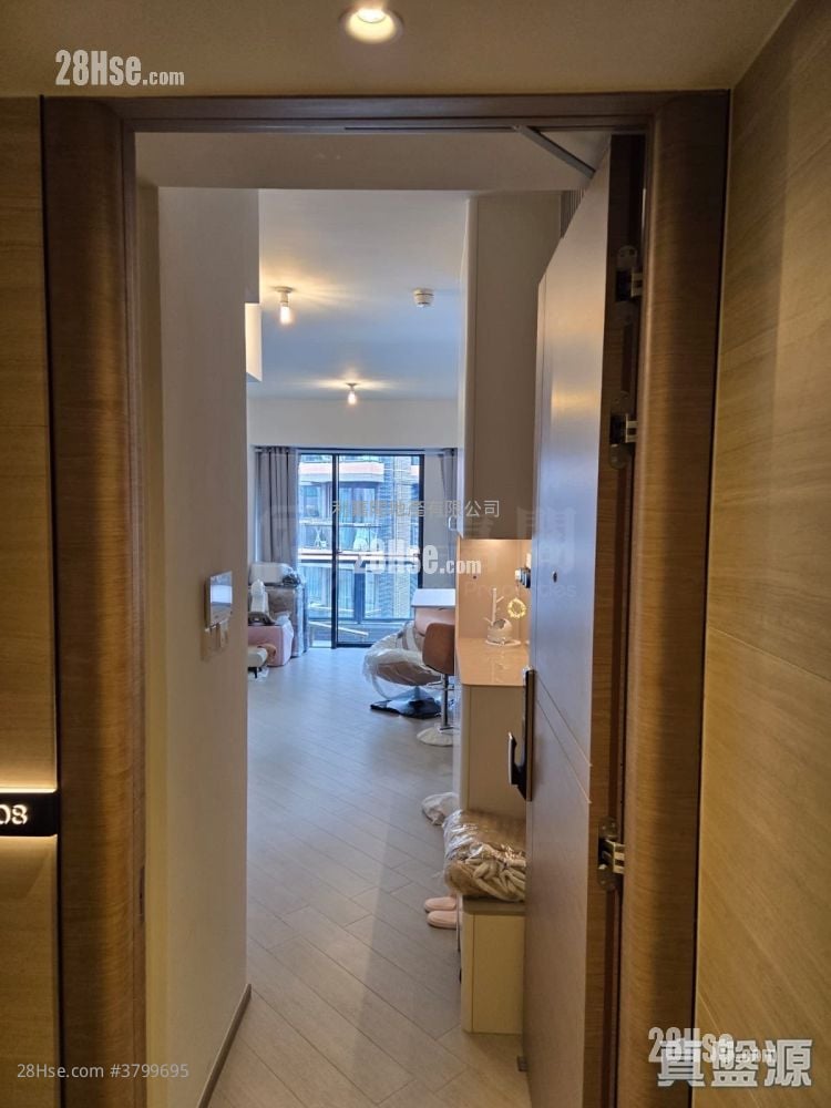 High Park Sell 2 Bedrooms 449 ft²