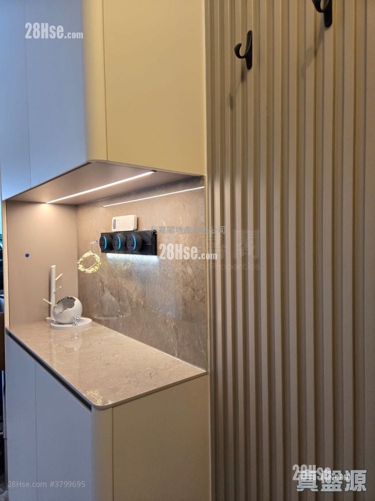 High Park Sell 2 Bedrooms 449 ft²