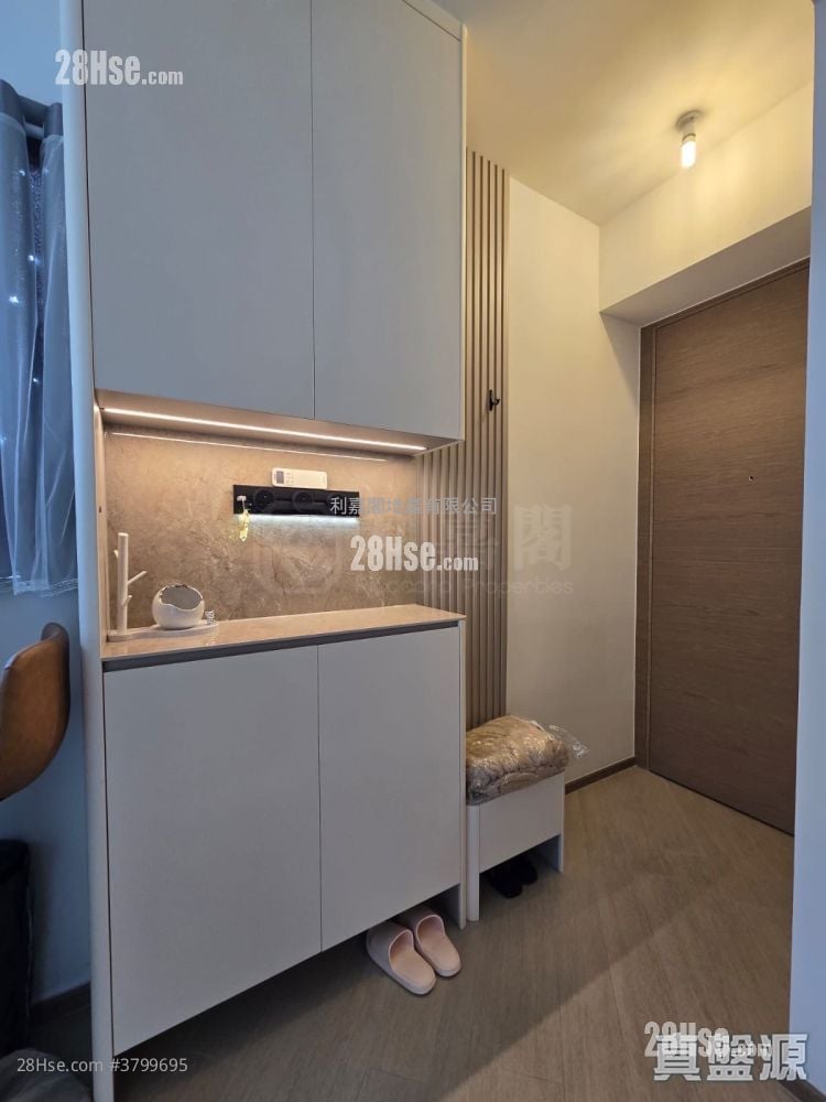 High Park Sell 2 Bedrooms 449 ft²