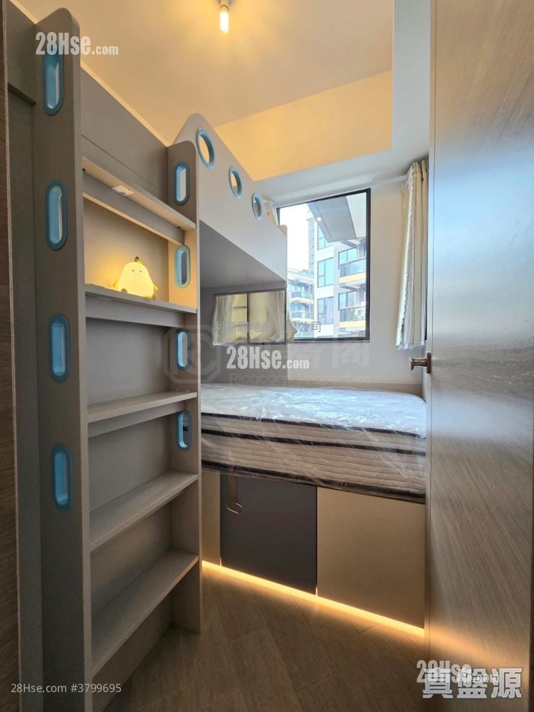 High Park Sell 2 Bedrooms 449 ft²