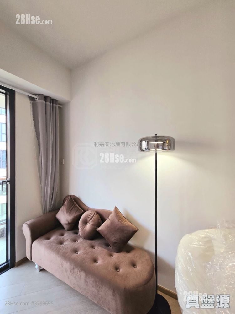 High Park Sell 2 Bedrooms 449 ft²