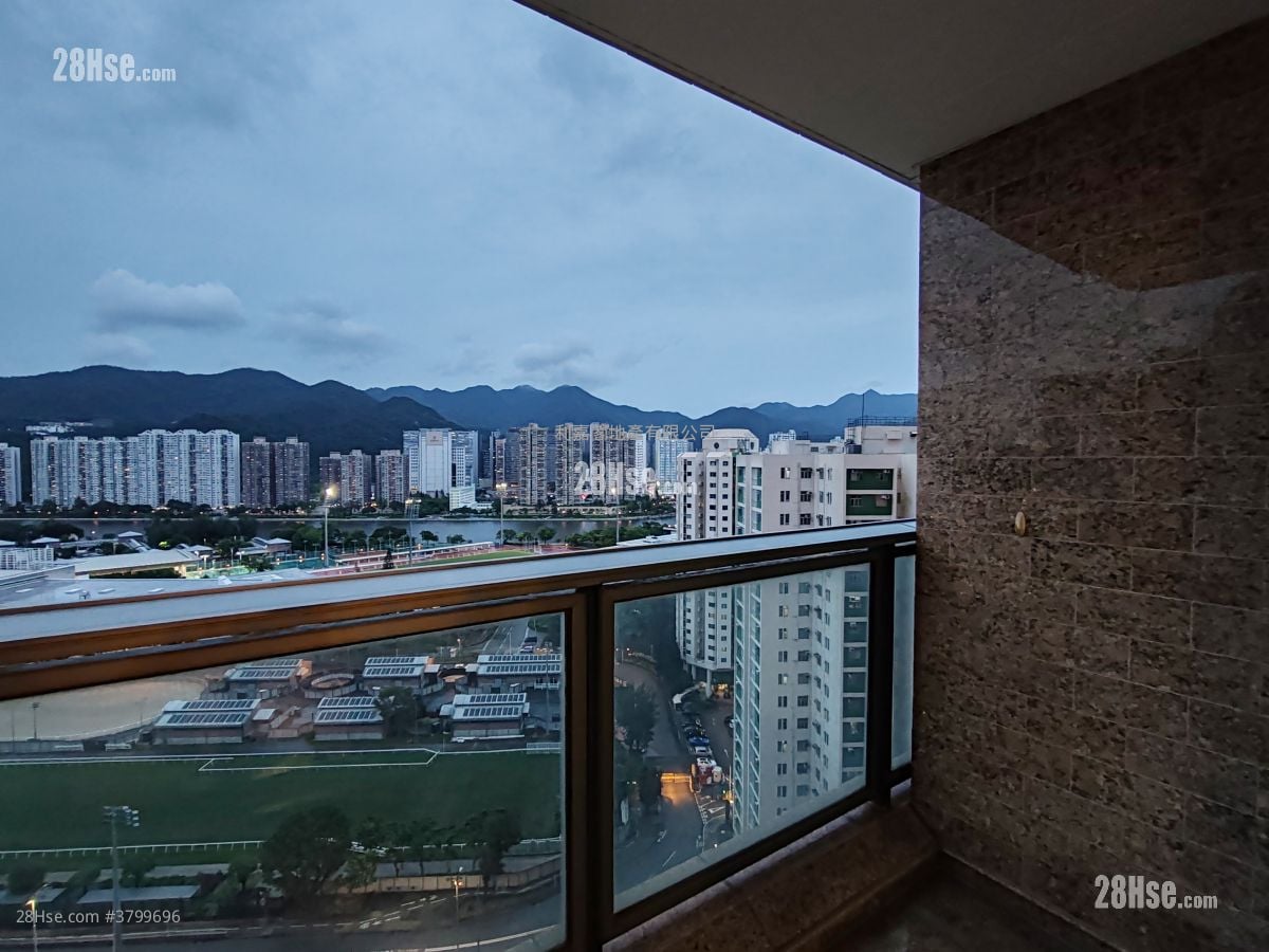 The Palazzo Sell 4 Bedrooms , 2 Bathrooms 1,035 ft²